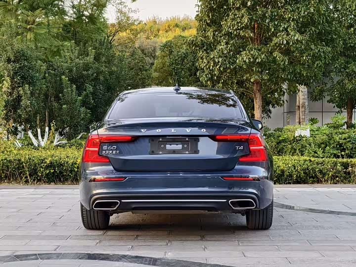 Фото 6 - Volvo S60