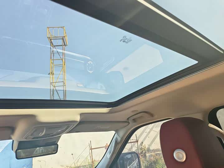 Фото 10 - Tank 400 Hybrid