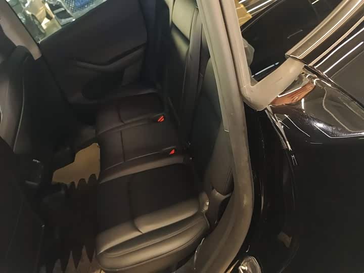 Фото 17 - Tesla Model Y