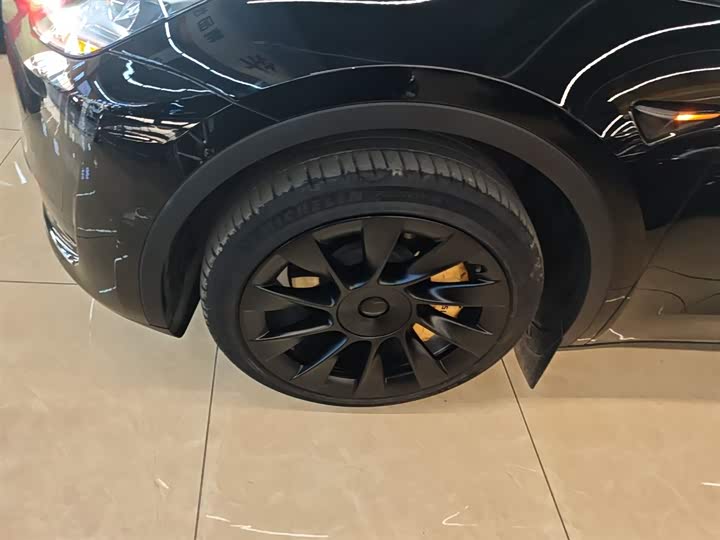 Фото 23 - Tesla Model Y