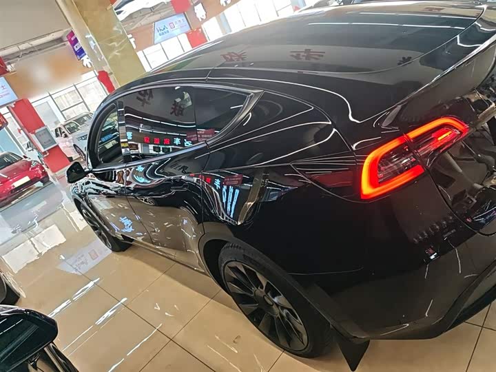 Фото 5 - Tesla Model Y
