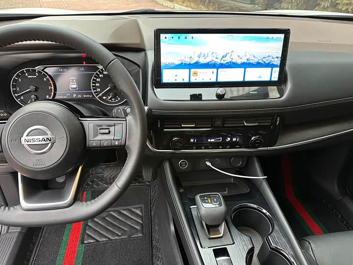 Фото 11 - Nissan X-Trail