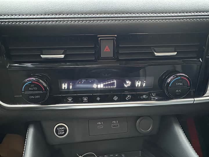 Фото 14 - Nissan X-Trail