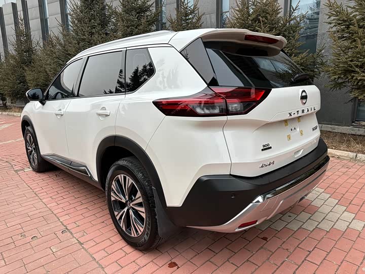 Фото 21 - Nissan X-Trail