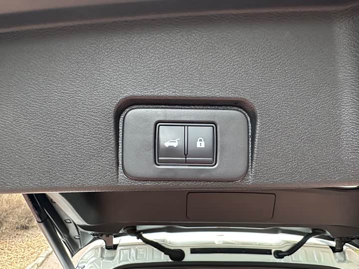 Фото 24 - Nissan X-Trail