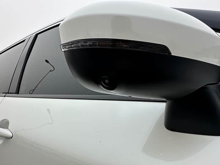 Фото 28 - Nissan X-Trail