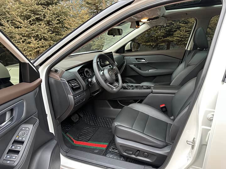 Фото 4 - Nissan X-Trail