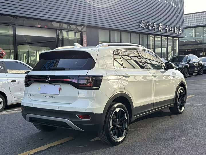 Фото 2 - Volkswagen Tacqua