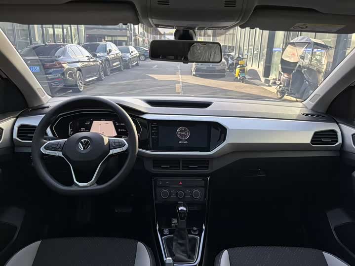 Фото 7 - Volkswagen Tacqua