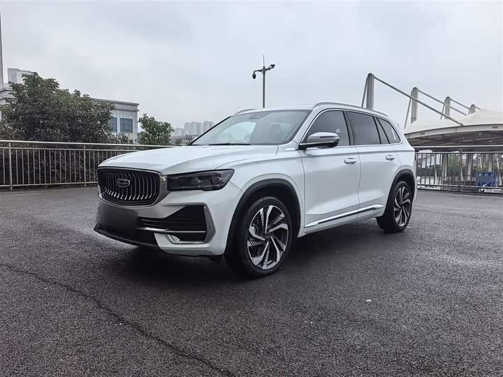 Фото 2 - Geely Monjaro