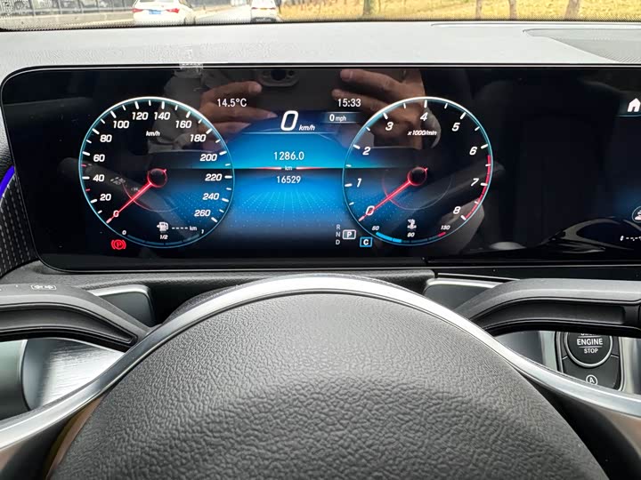 Фото 11 - Mercedes-Benz GLB-Class