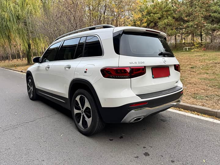 Фото 18 - Mercedes-Benz GLB-Class