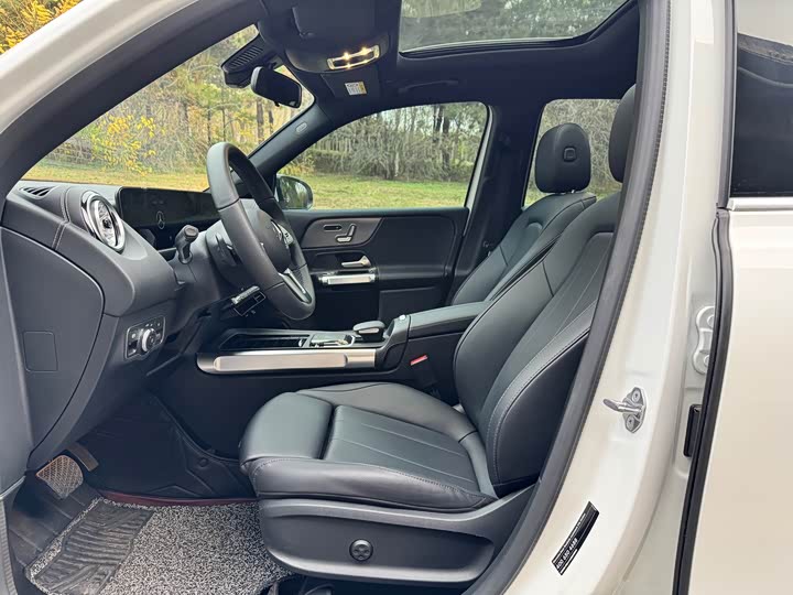 Фото 3 - Mercedes-Benz GLB-Class