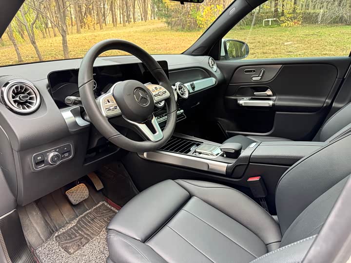 Фото 4 - Mercedes-Benz GLB-Class