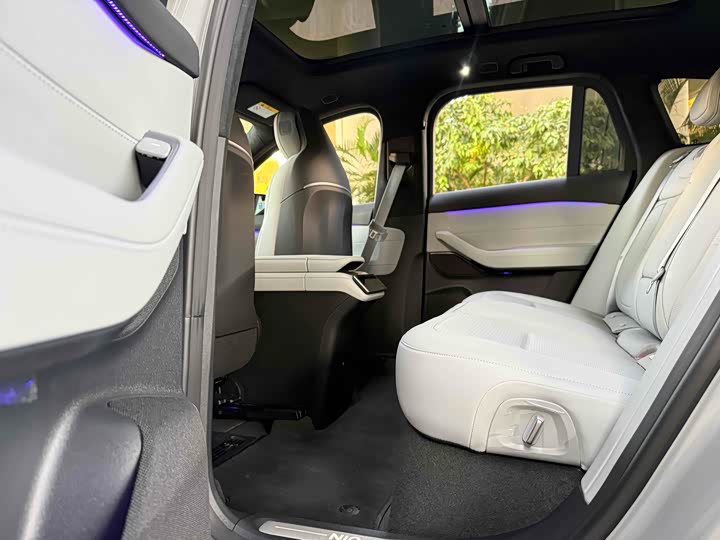 Фото 10 - Nio ES6