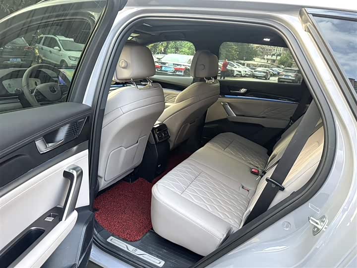 Фото 13 - BYD Tang Hybrid/EV