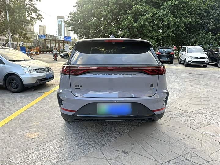 Фото 8 - BYD Tang Hybrid/EV