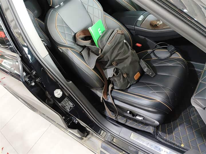 Фото 25 - Ford Equator