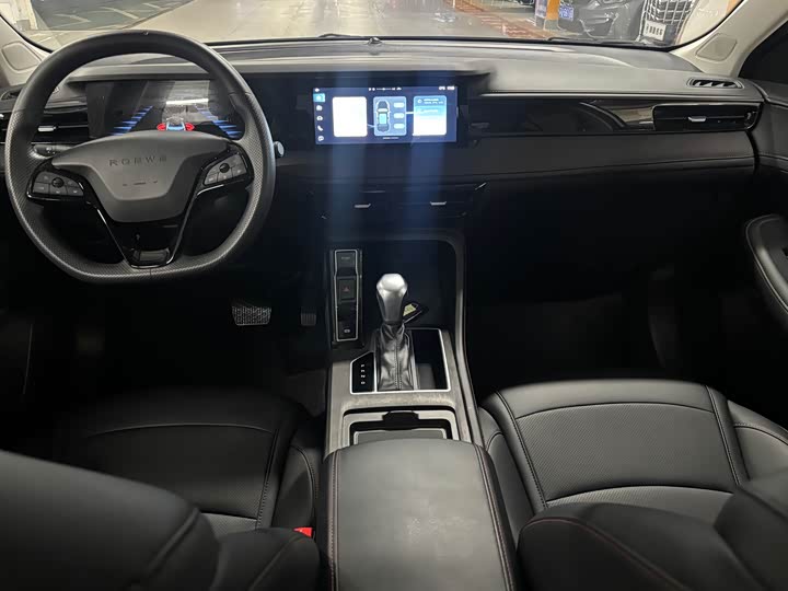 Фото 6 - Roewe i5