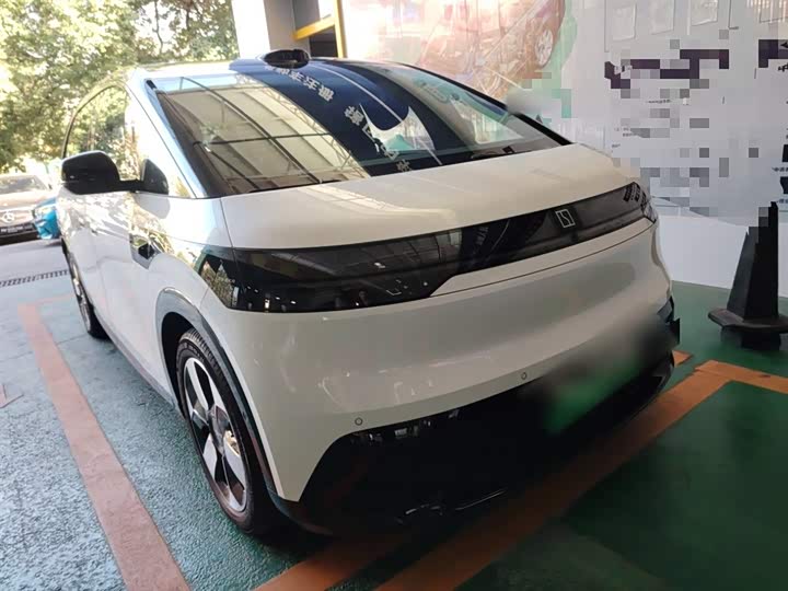 Фото 4 - Zeekr Mix