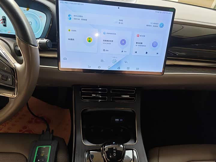 Фото 13 - BYD Han