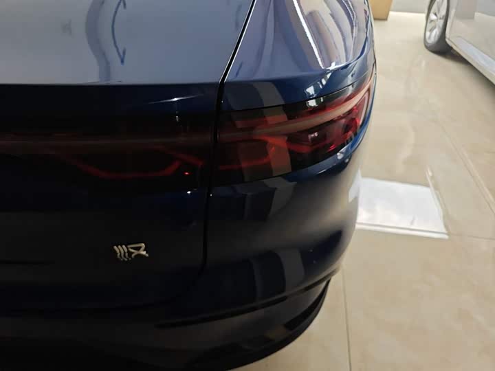 Фото 8 - BYD Han