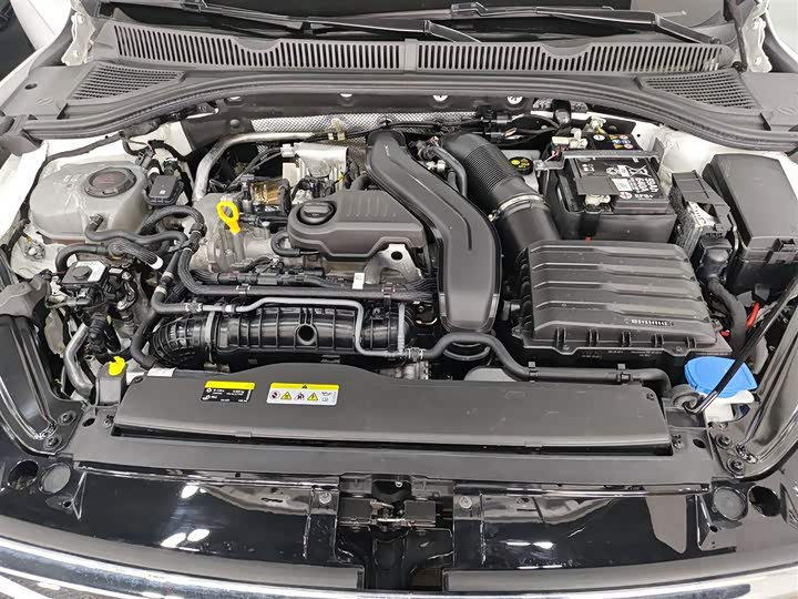 Фото 20 - Volkswagen Sagitar L