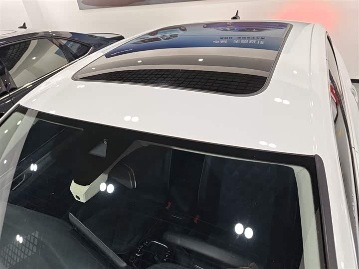 Фото 27 - Volkswagen Sagitar L