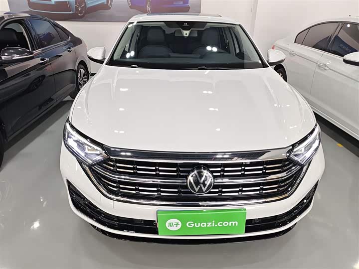 Фото 3 - Volkswagen Sagitar L