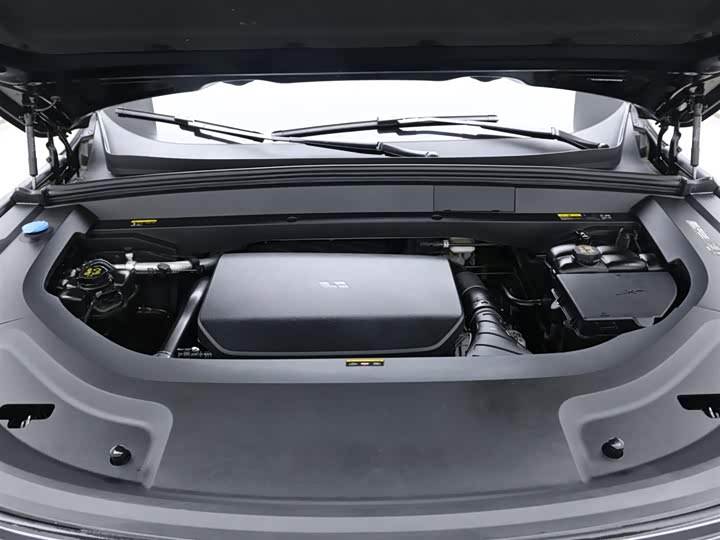 Фото 17 - LiXiang L9