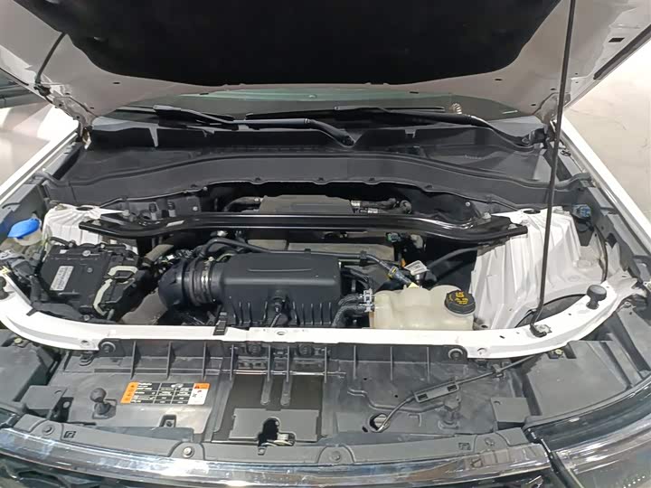 Фото 20 - Ford Explorer