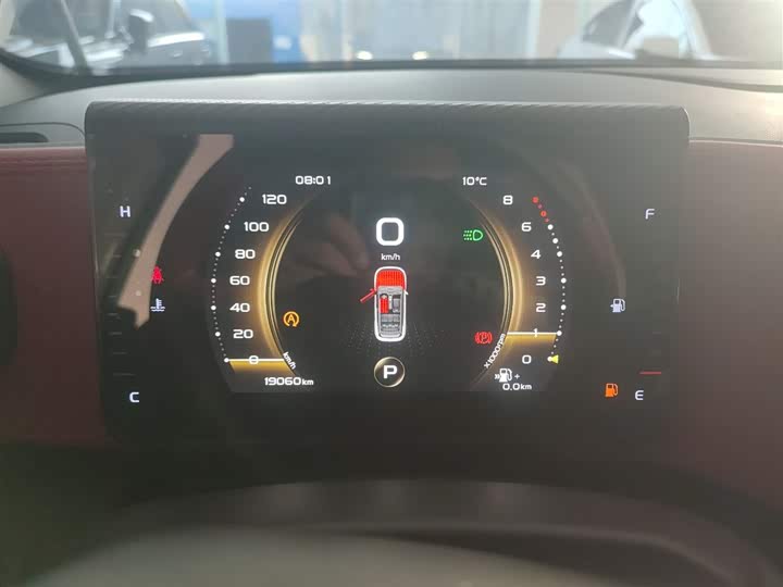 Фото 12 - Geely Icon