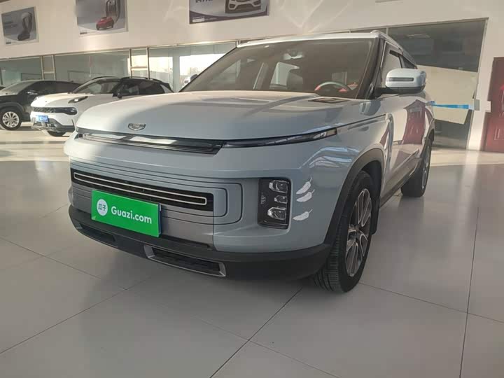 Фото 2 - Geely Icon