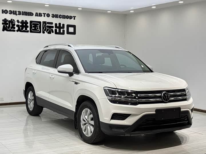 Фото 3 - Volkswagen Tharu