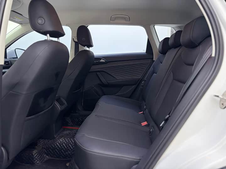 Фото 5 - Volkswagen Tharu