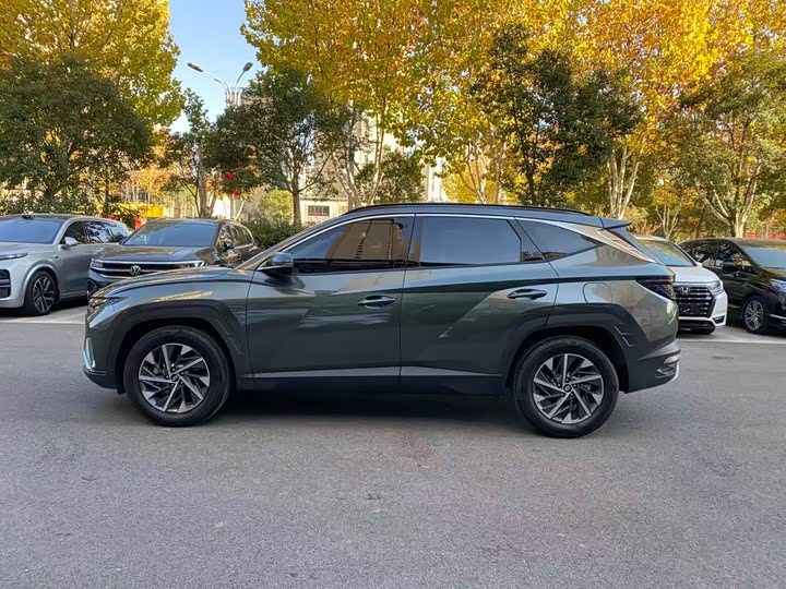 Фото 4 - Hyundai Tucson L