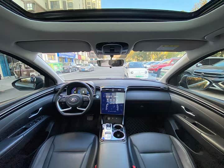 Фото 5 - Hyundai Tucson L