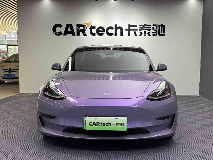 Фото 1 - Tesla Model 3