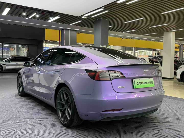 Фото 9 - Tesla Model 3