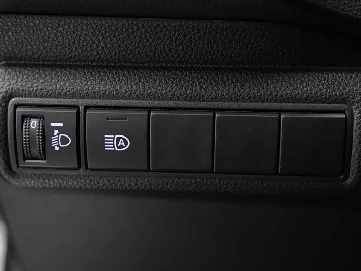 Фото 11 - Toyota Corolla