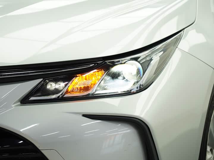 Фото 7 - Toyota Corolla