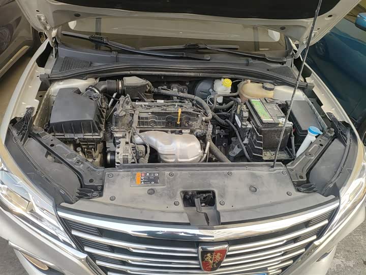 Фото 20 - Roewe i5