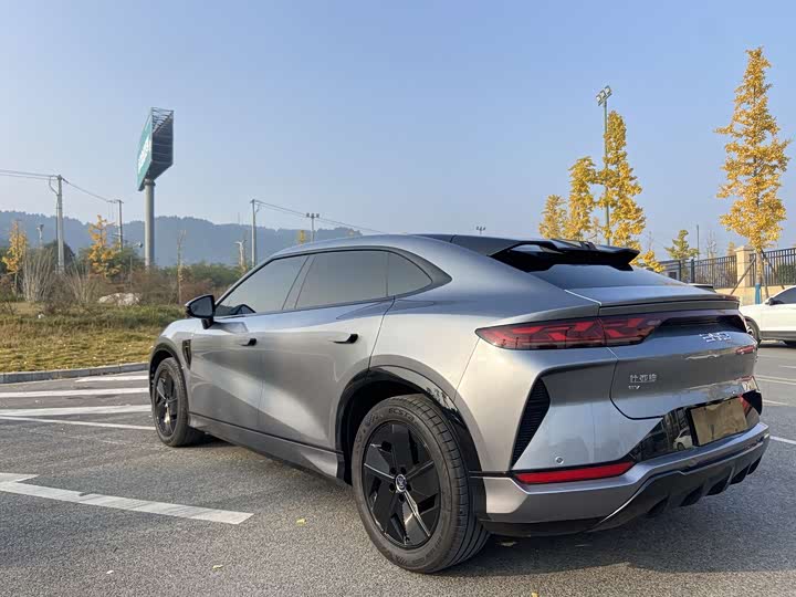 Фото 5 - BYD Song L