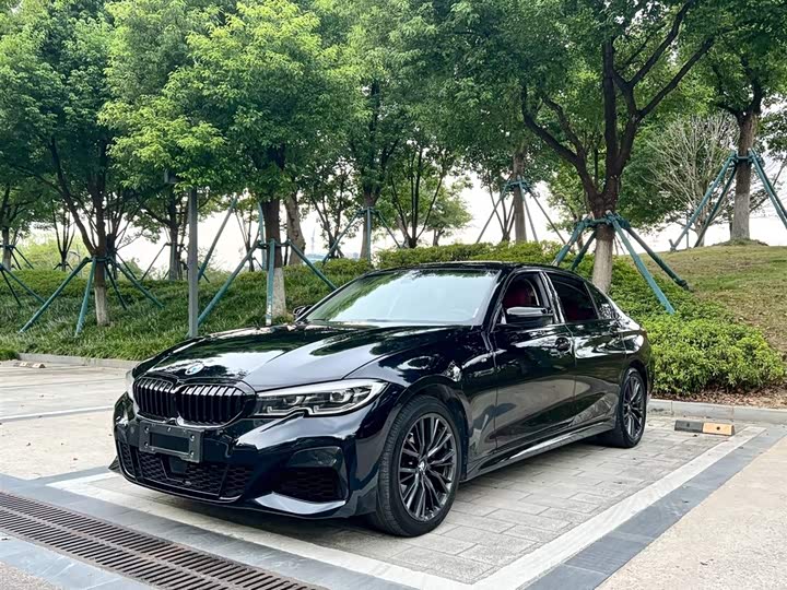 Фото 1 - BMW 3 Series