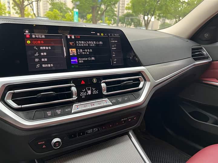 Фото 10 - BMW 3 Series