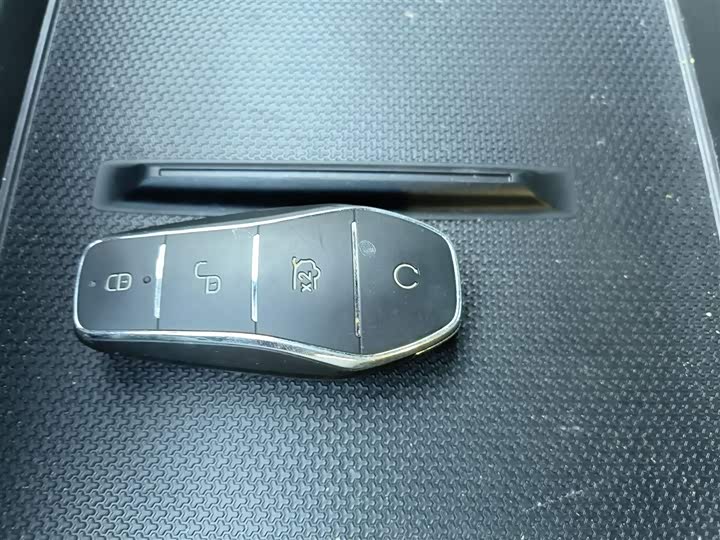 Фото 9 - BYD Qin Plus