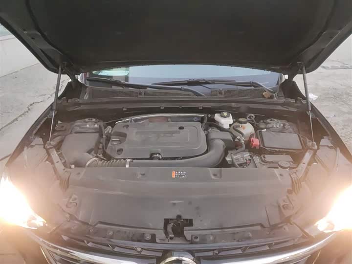 Фото 10 - Buick Envision Plus