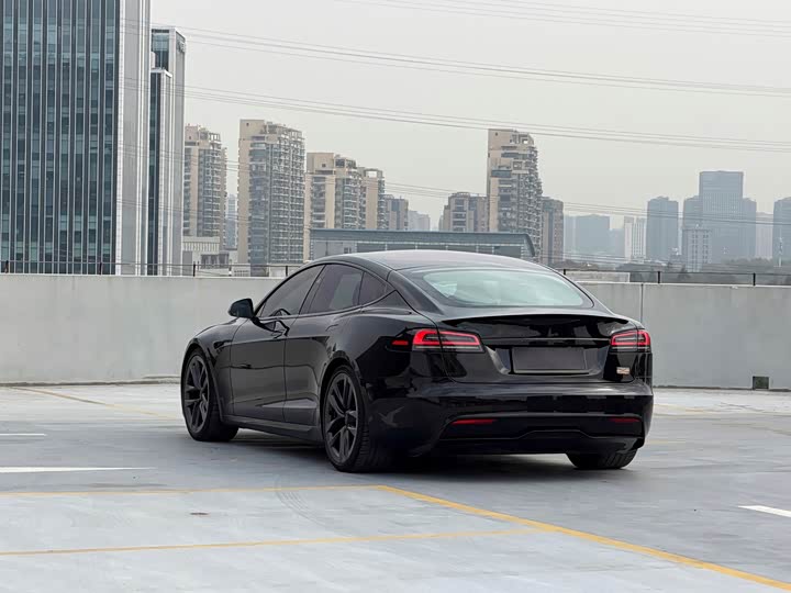 Фото 16 - Tesla Model S