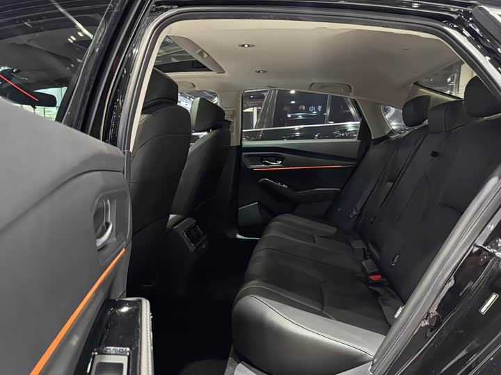 Фото 7 - Honda Accord