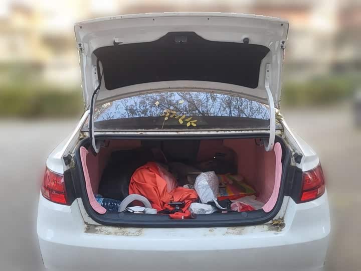 Фото 10 - Geely Emgrand GL